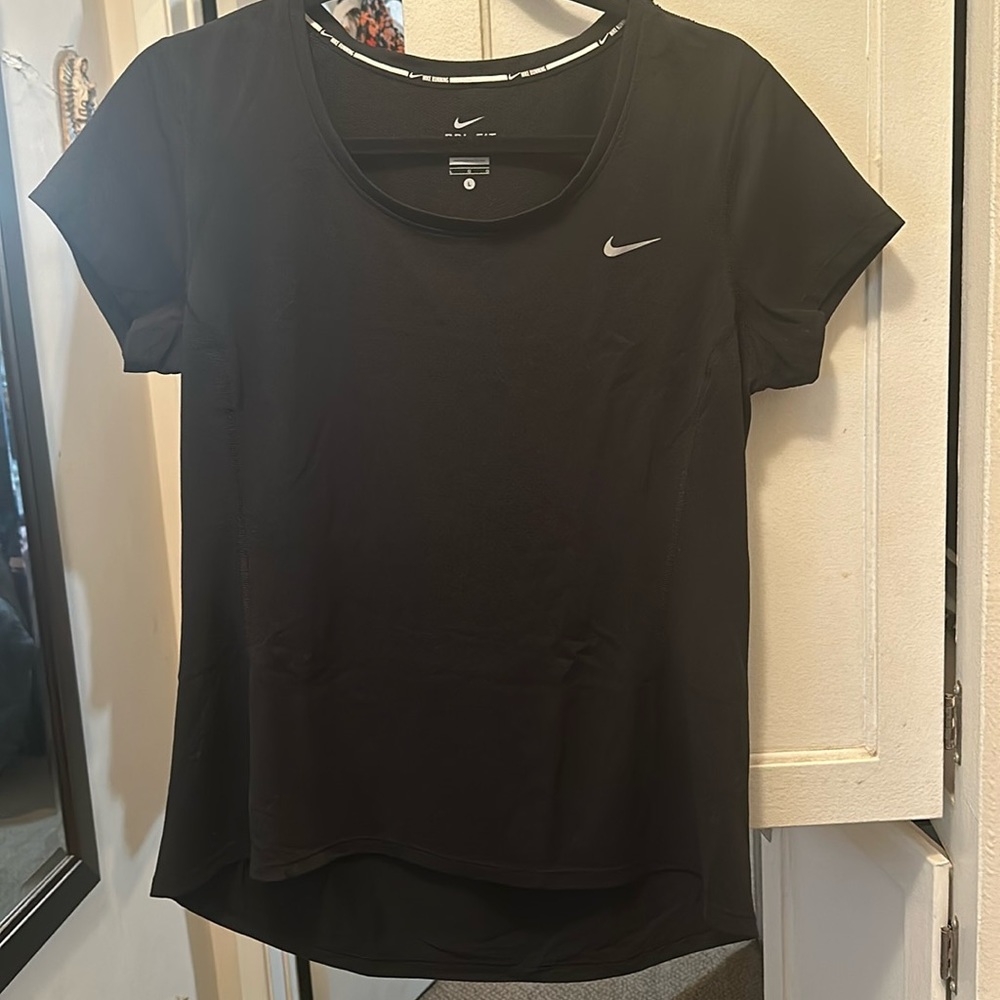 Nike Black Large dri-fit shirt